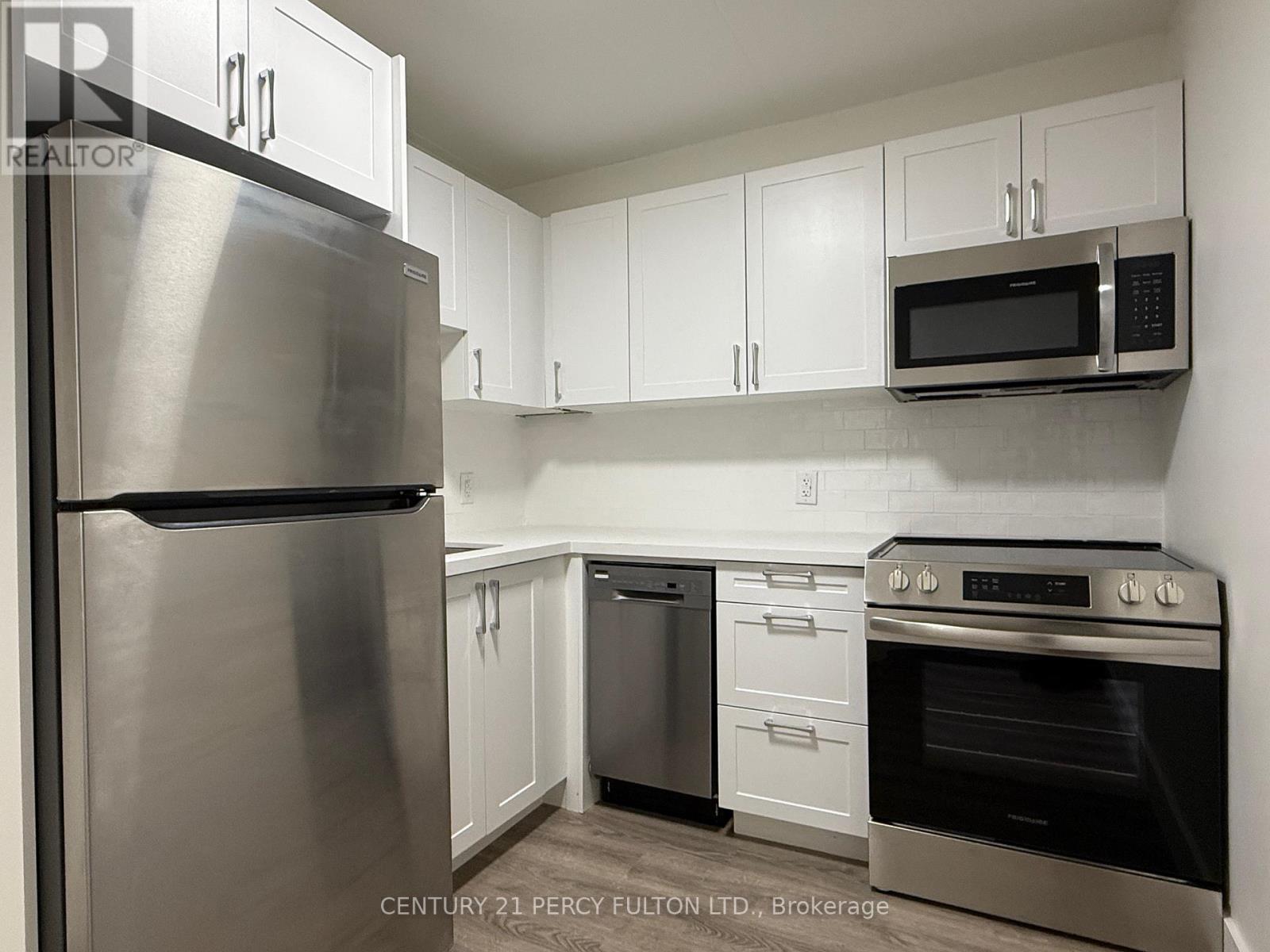 209 - 601 Dundas Street E, Whitby, Ontario  L1N 7B8 - Photo 1 - E12617064