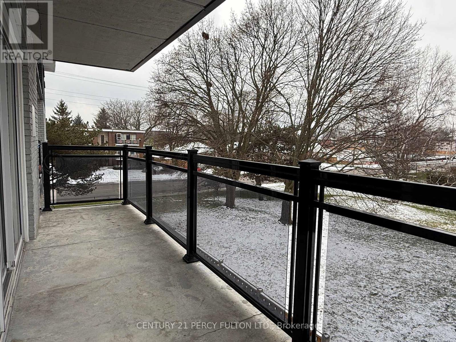 204 - 200 Garden Street, Whitby, Ontario  L1N 3W4 - Photo 4 - E12617090