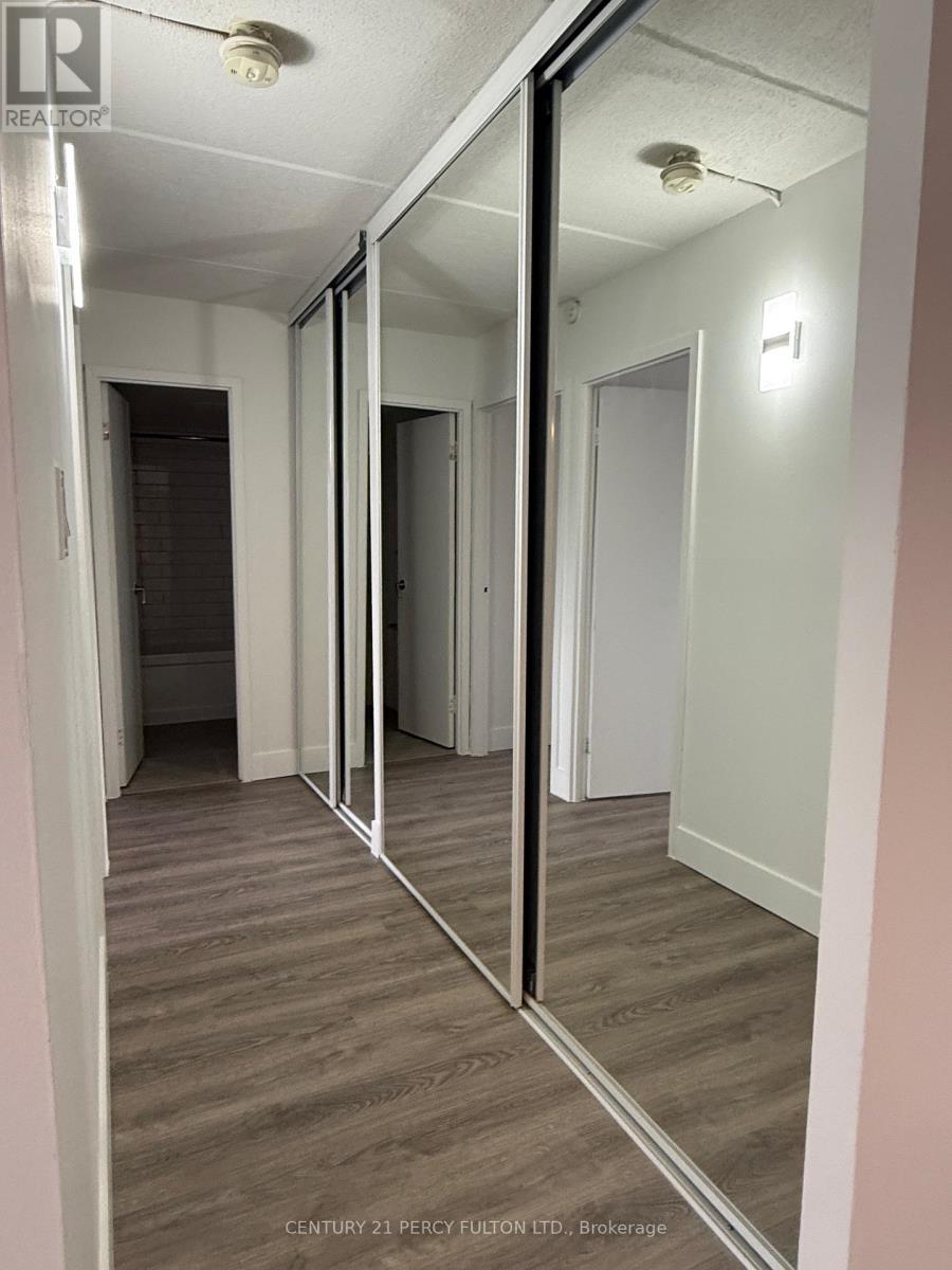 310 - 200 Garden Street, Whitby, Ontario  L1N 3W4 - Photo 5 - E12617114