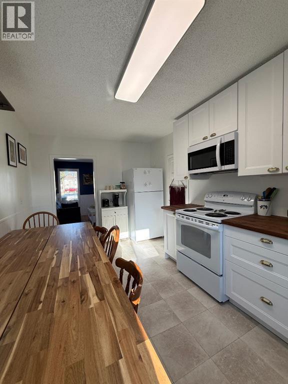 4821 51st Avenue, High Prairie, Alberta T0G 1E0 - Photo 11 - A2268181