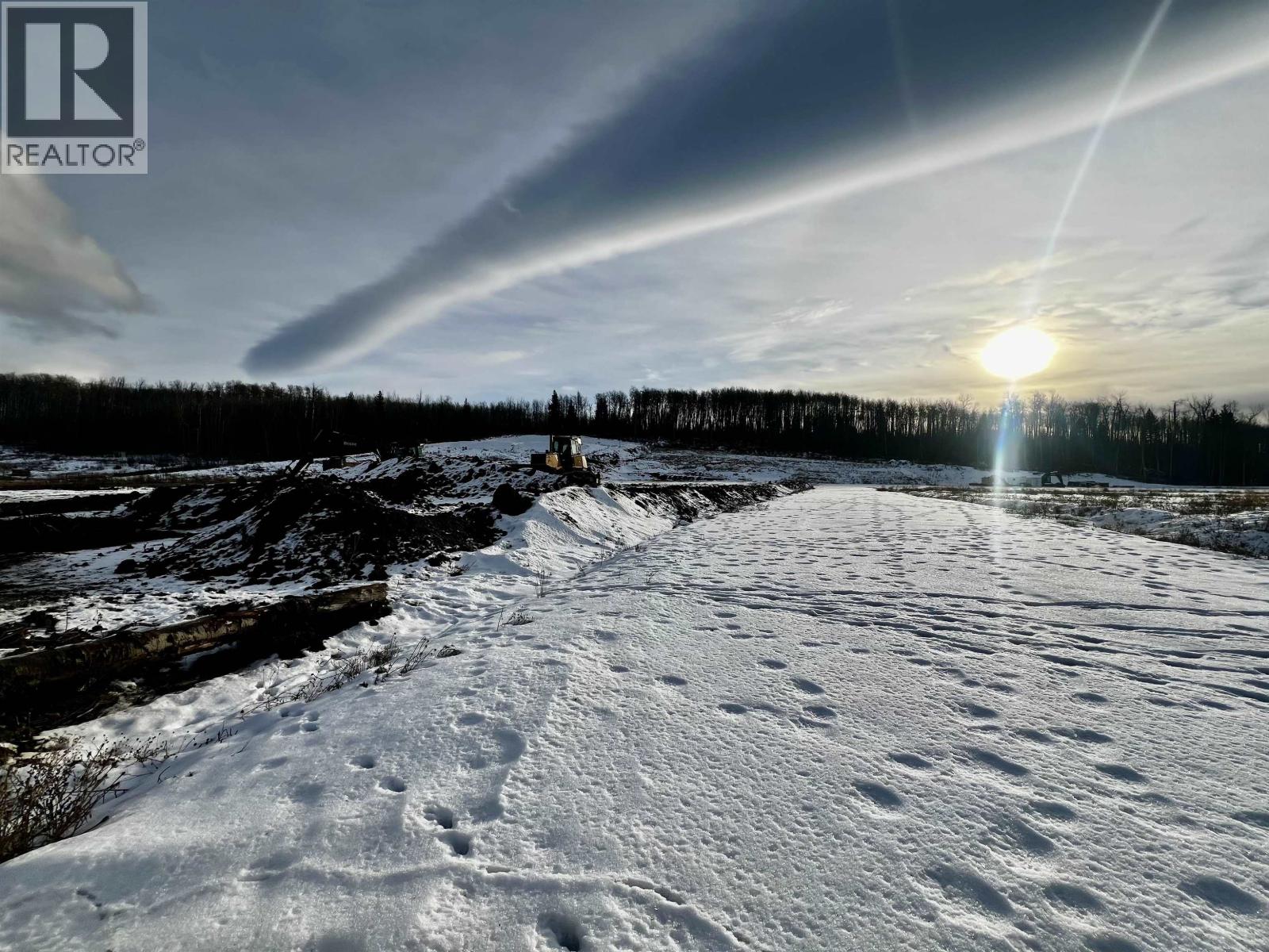 170-180 Langley Avenue, Fraser Lake, British Columbia  V0J 1S0 - Photo 2 - C8074414