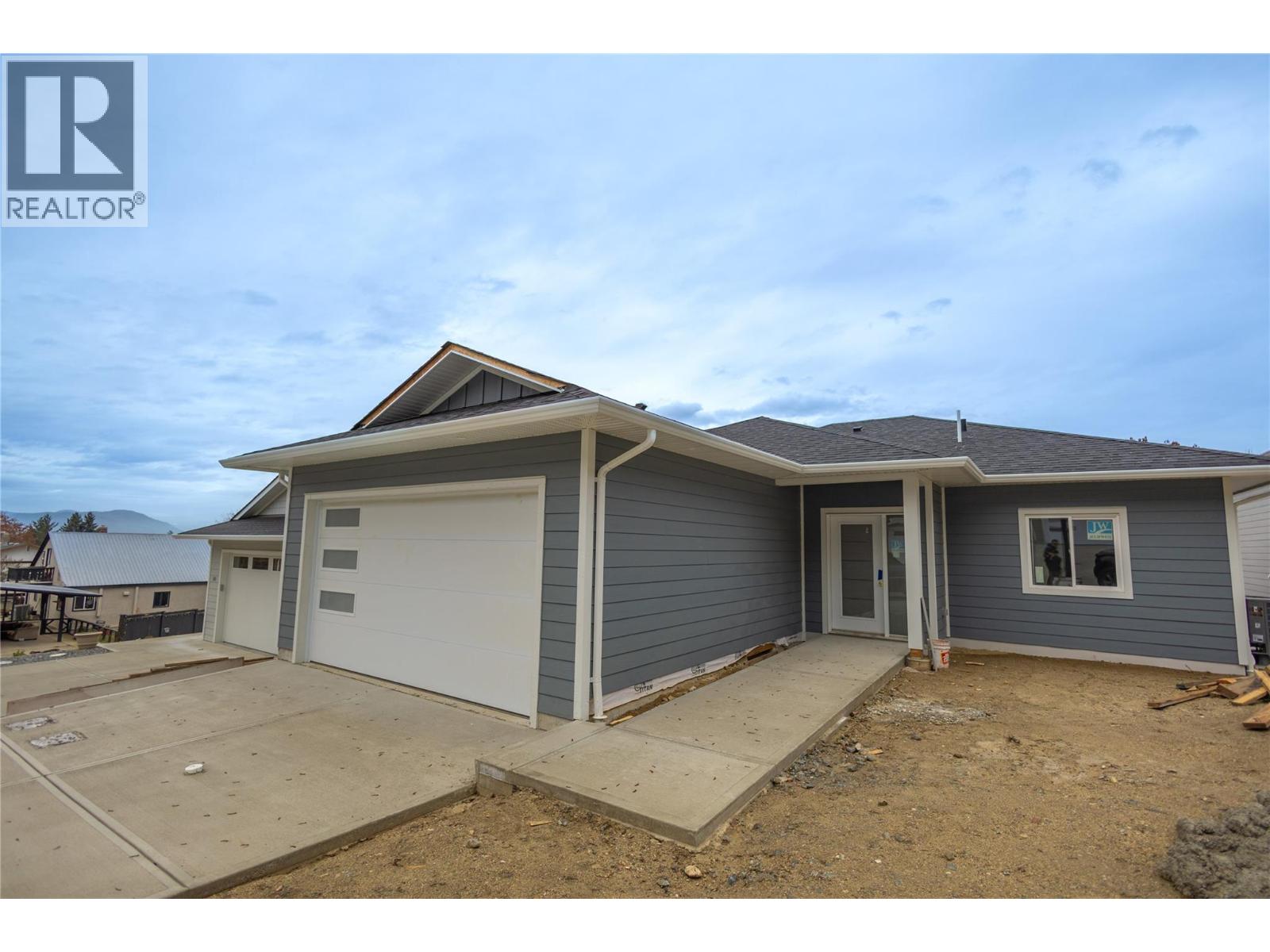 806 Cliff Avenue Unit# 102, Enderby, British Columbia V0E 1V1 - Photo 1 - 10349054