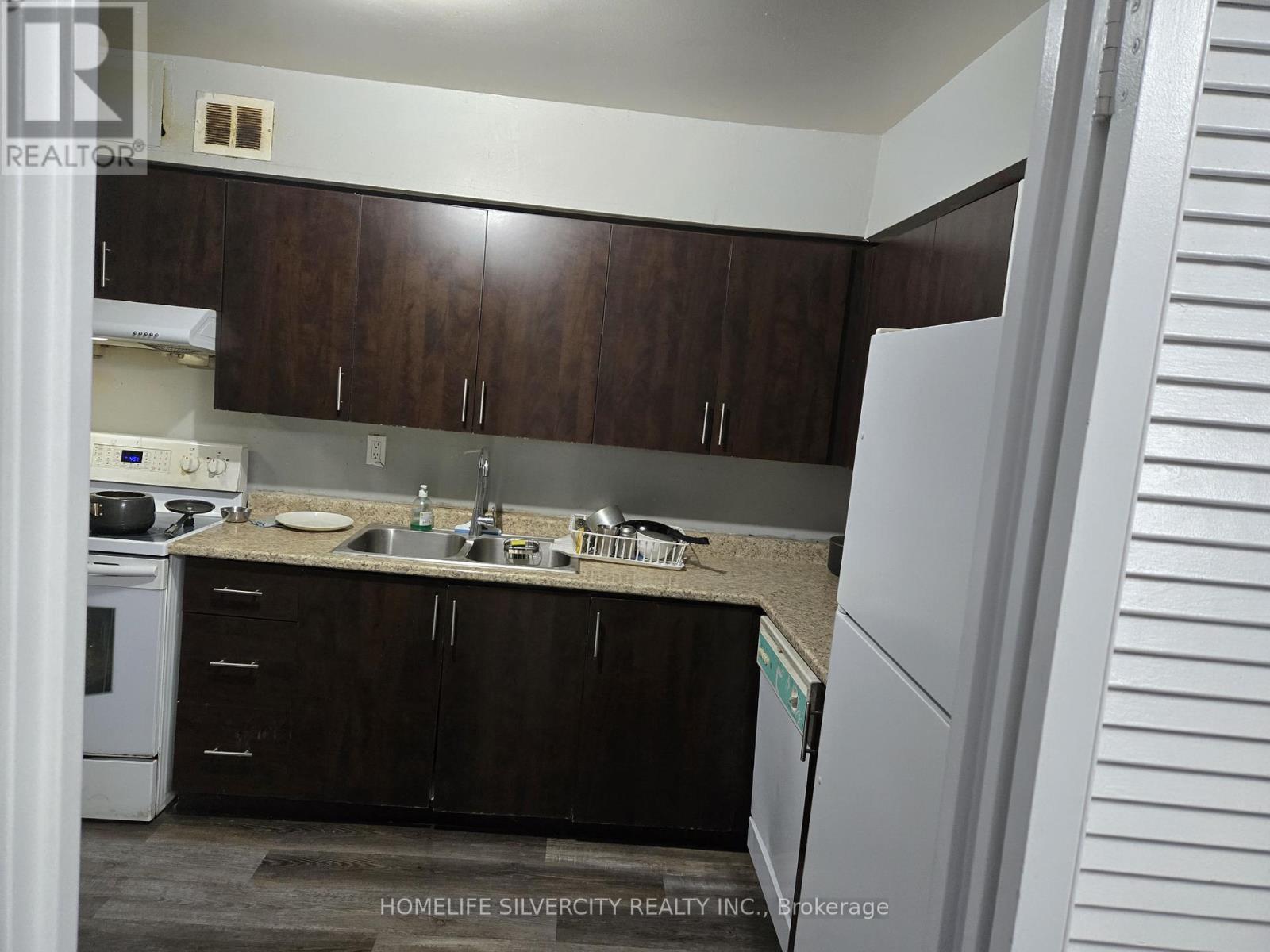 611 - 3577 Derry Road E, Mississauga, Ontario L4T 1B3 - Photo 24 - W12606702