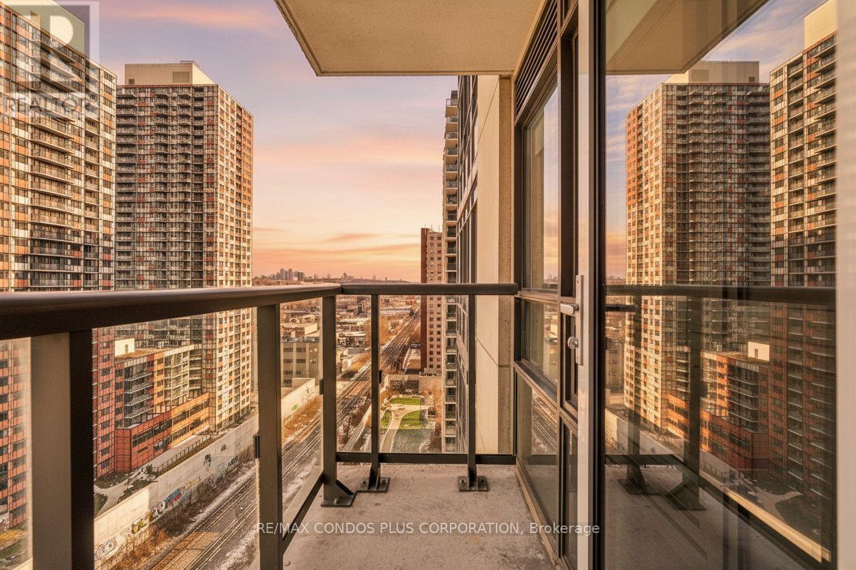 1609 - 1420 Dupont Road, Toronto, Ontario  M6H 0C2 - Photo 13 - W12607094