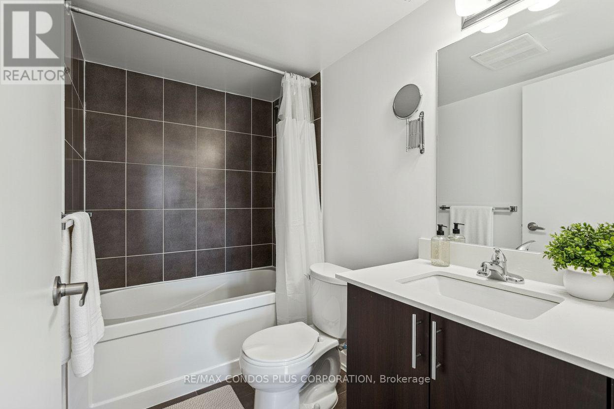 1609 - 1420 Dupont Road, Toronto, Ontario  M6H 0C2 - Photo 9 - W12607094