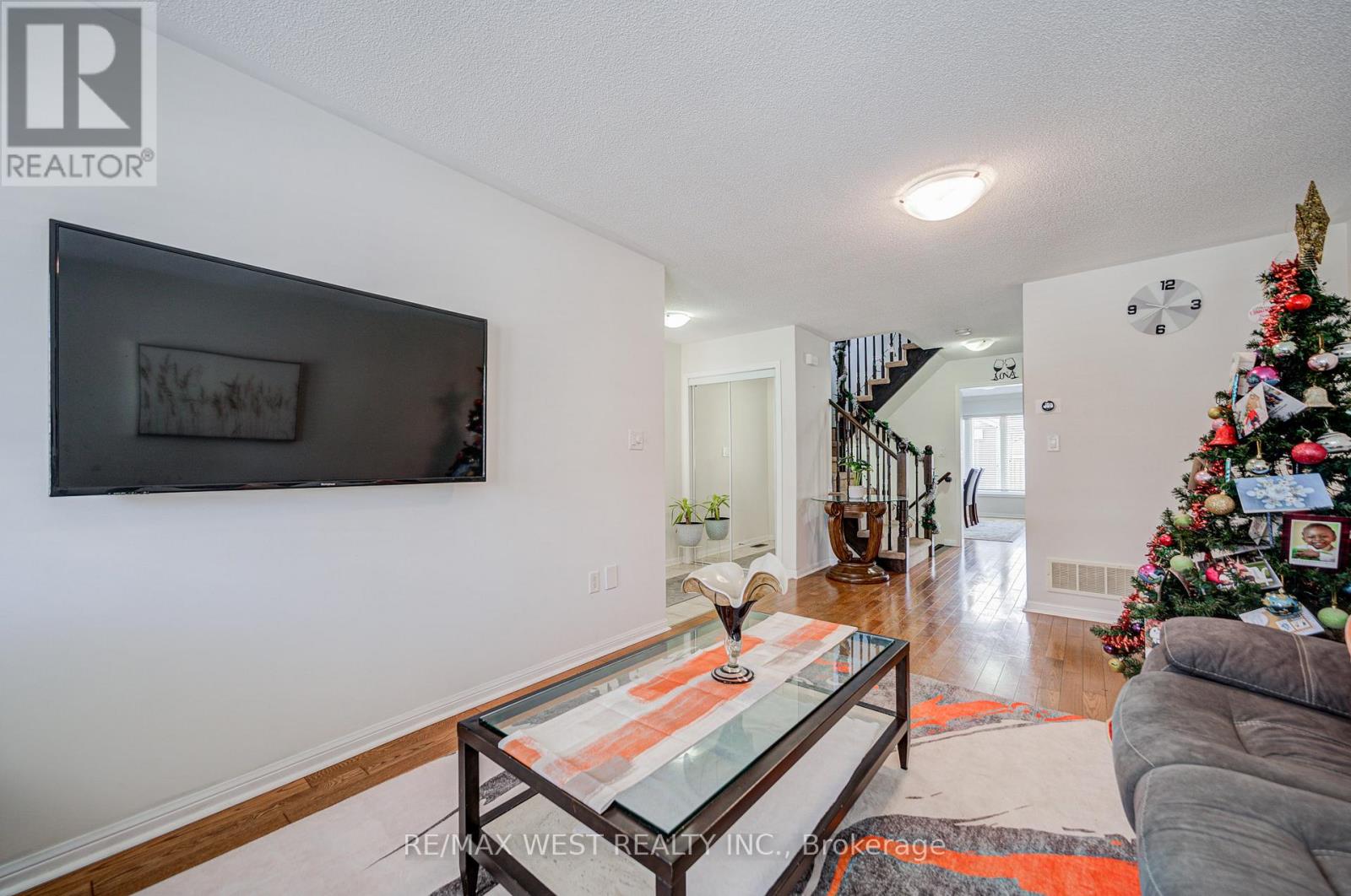 24 Davidson Drive, New Tecumseth, Ontario  L9R 0E4 - Photo 12 - N12616990