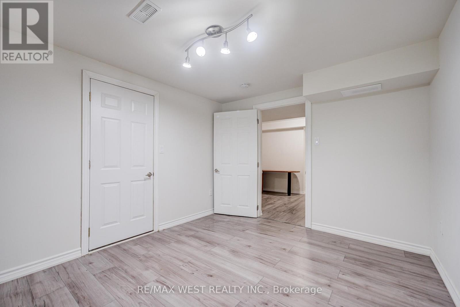 24 Davidson Drive, New Tecumseth, Ontario  L9R 0E4 - Photo 43 - N12616990