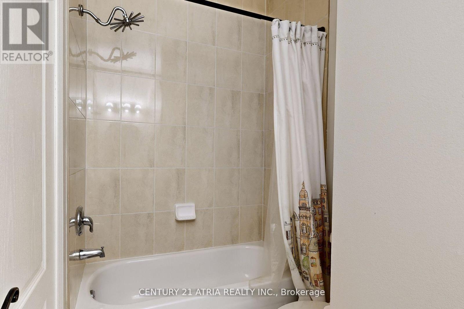 490 Kwapis Boulevard, Newmarket, Ontario  L3X 3K6 - Photo 27 - N12617014