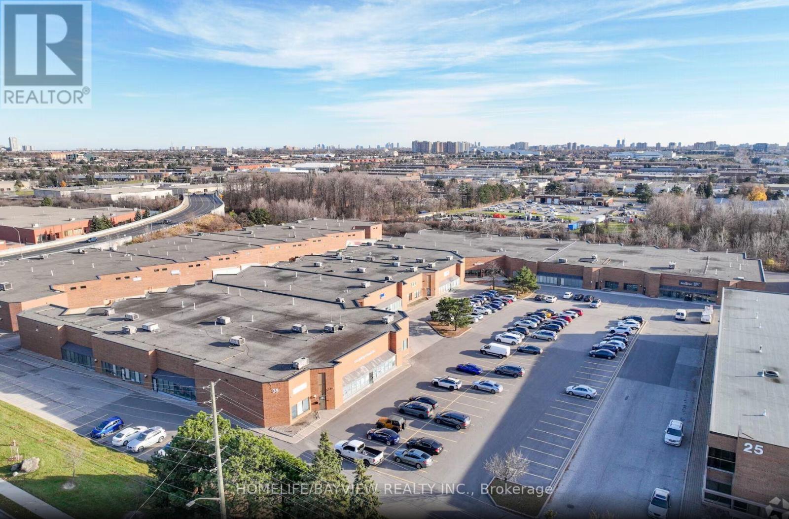 14 - 35 Riviera Drive, Markham (Milliken Mills West), Ontario  L3R 8N4 - Photo 2 - N12617022