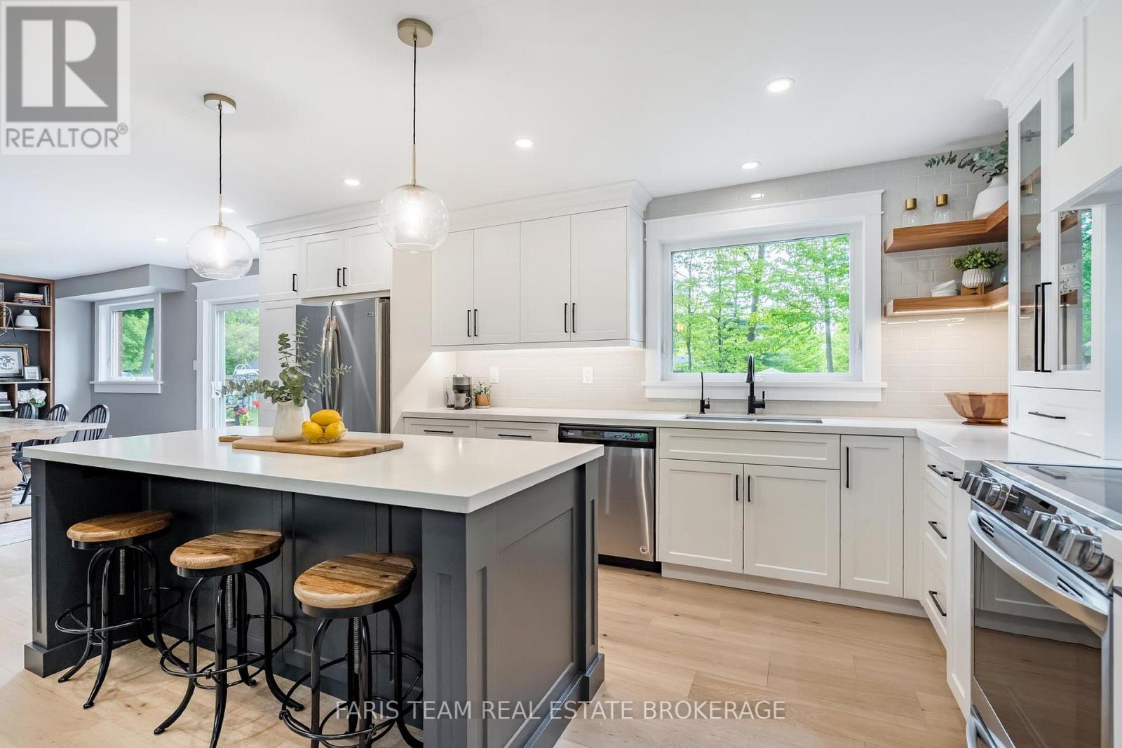 8 Malta Crescent, Springwater, Ontario  L9X 0P2 - Photo 11 - S12616950