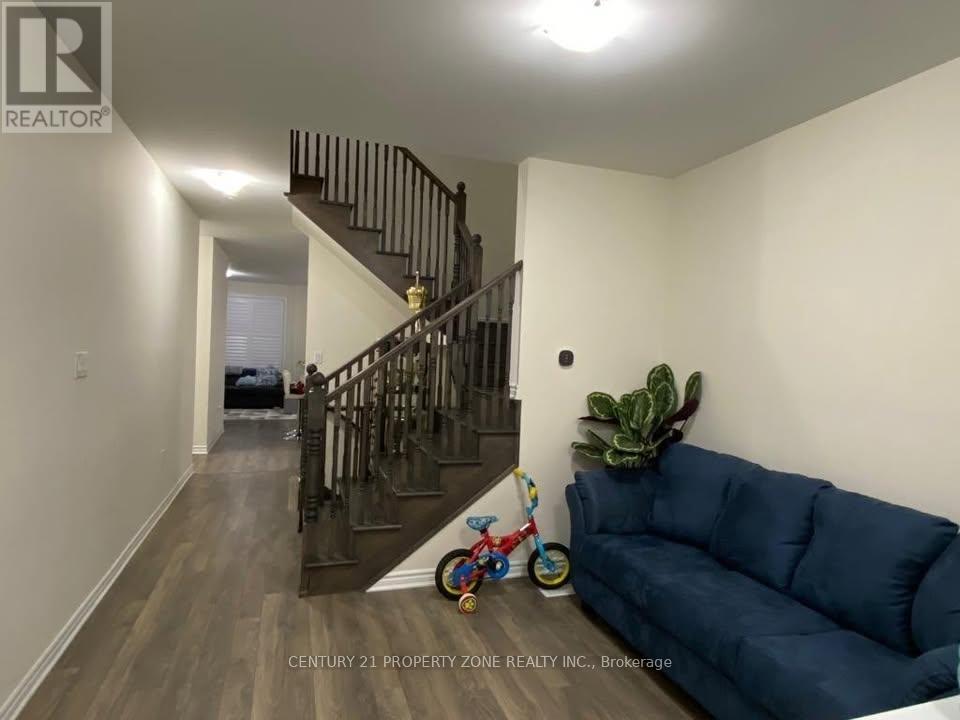 21 Circus Crescent, Brampton (Northwest Brampton), Ontario  L7A 5E2 - Photo 10 - W12616956