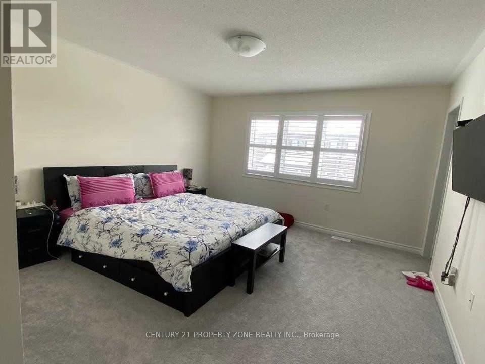 21 Circus Crescent, Brampton (Northwest Brampton), Ontario  L7A 5E2 - Photo 4 - W12616956