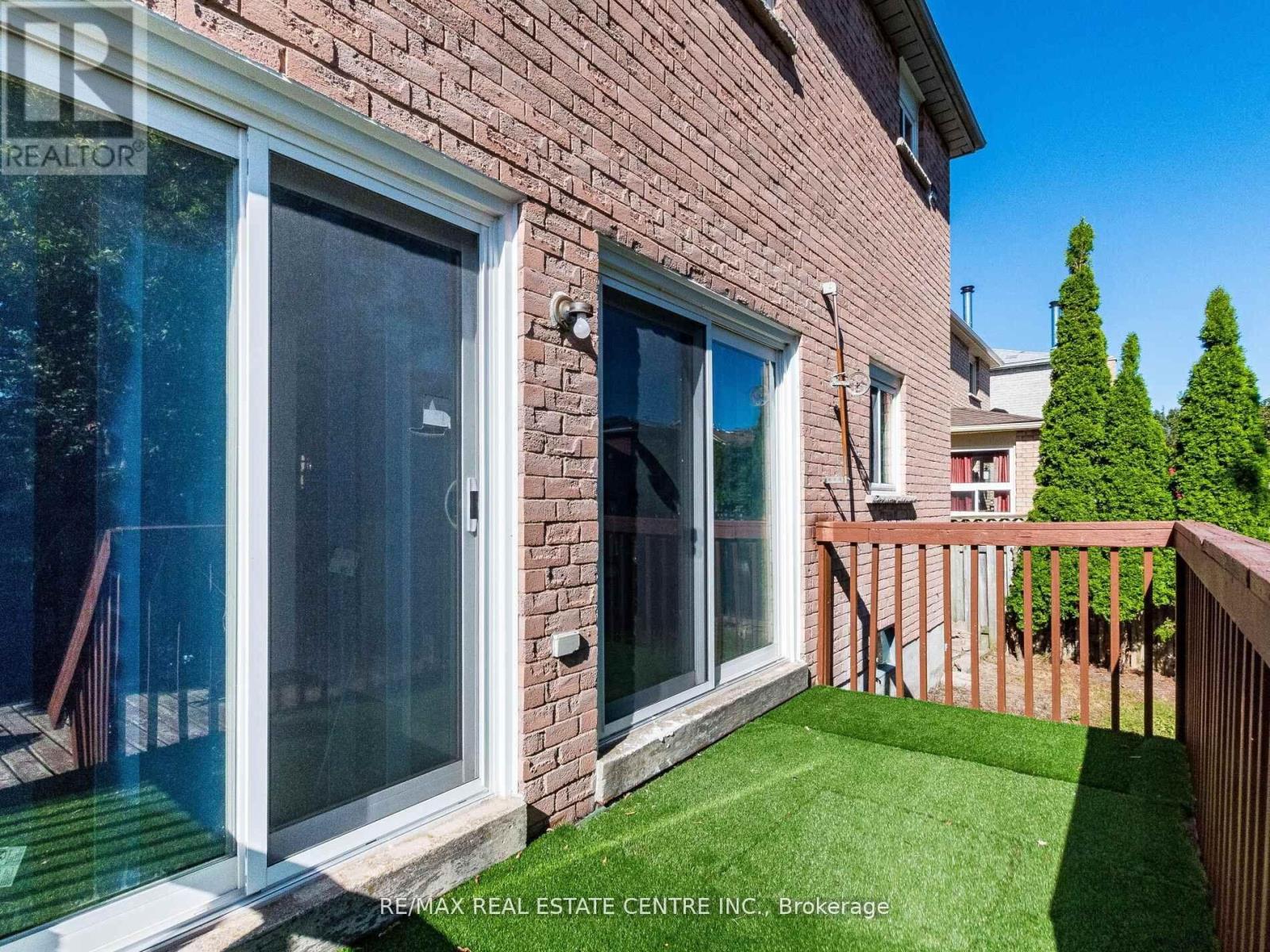 43 Horsham Street, Brampton, Ontario L6X 3R4 - Photo 30 - W12617002