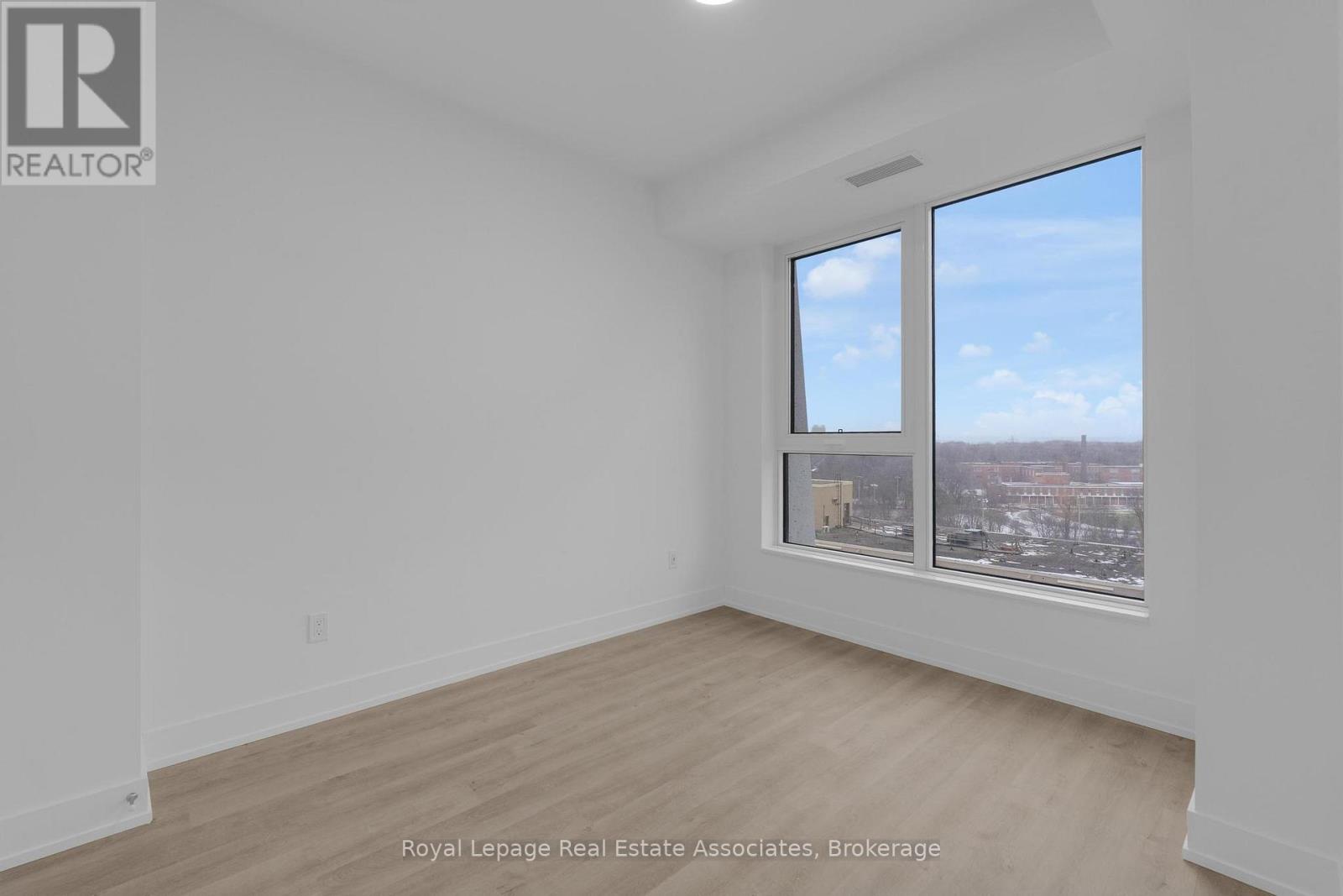 1014 - 60 Central Park Roadway, Toronto, Ontario M9A 3K1 - Photo 14 - W12617018