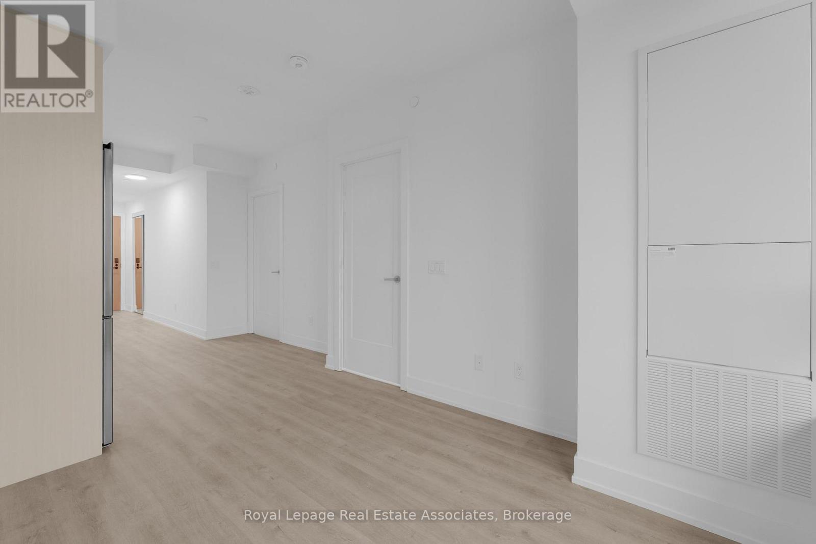 1014 - 60 Central Park Roadway, Toronto, Ontario M9A 3K1 - Photo 8 - W12617018