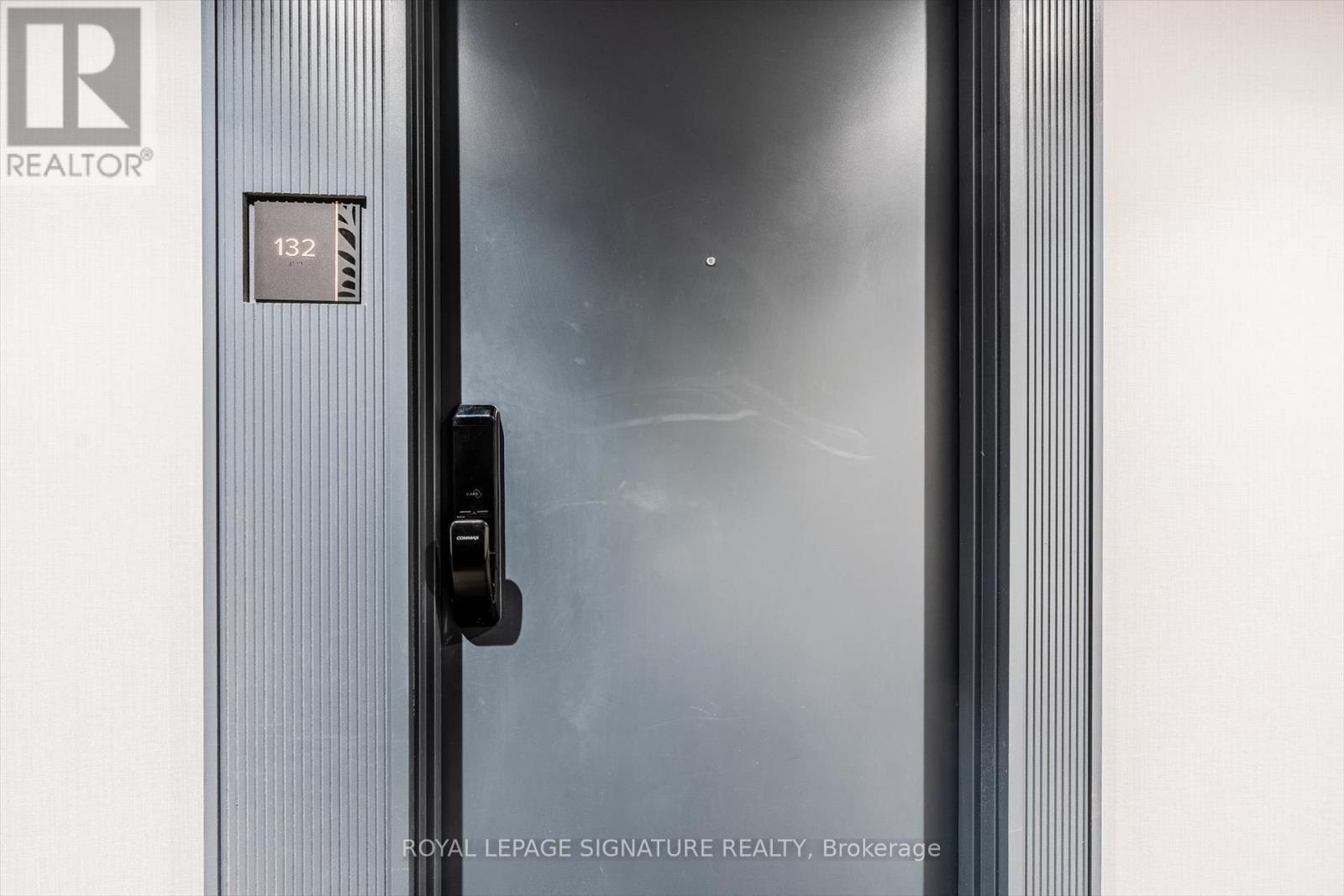 132 - 395 Dundas Street W, Oakville, Ontario L6M 5R8 - Photo 1 - W12617026