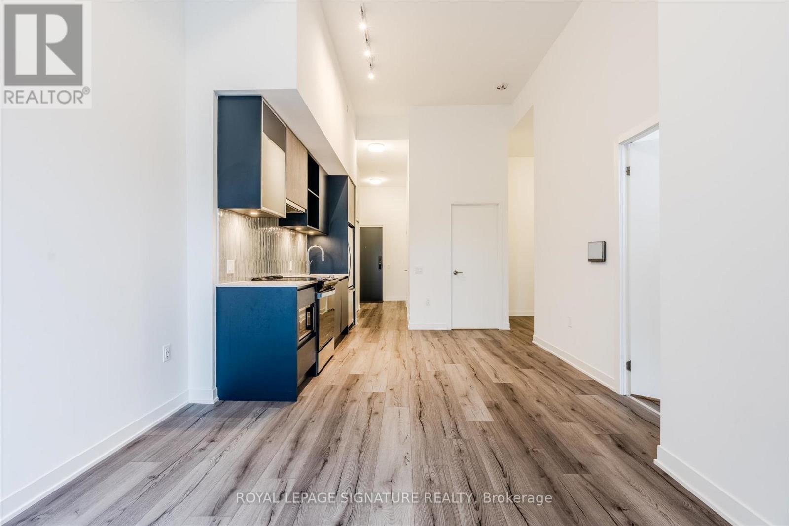 132 - 395 Dundas Street W, Oakville, Ontario L6M 5R8 - Photo 10 - W12617026