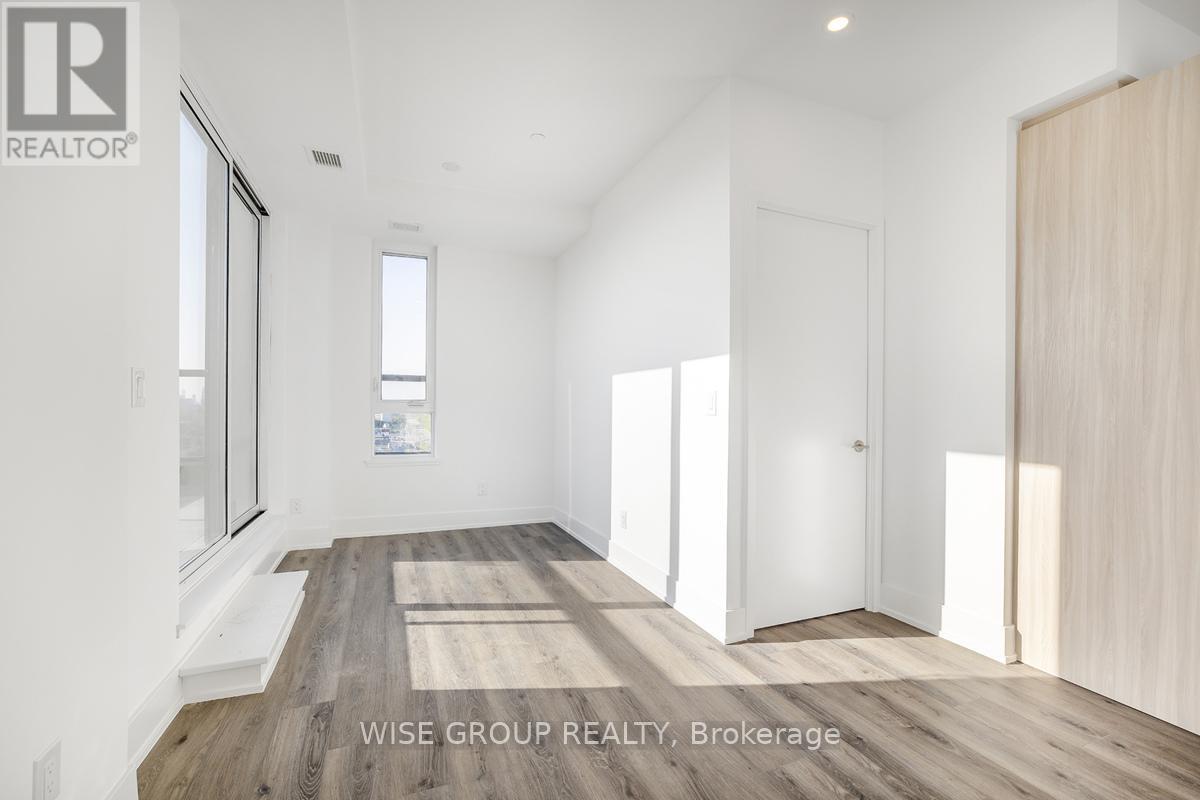 1215 - 3100 Keele Street, Toronto, Ontario M3M 0E1 - Photo 8 - W12617082