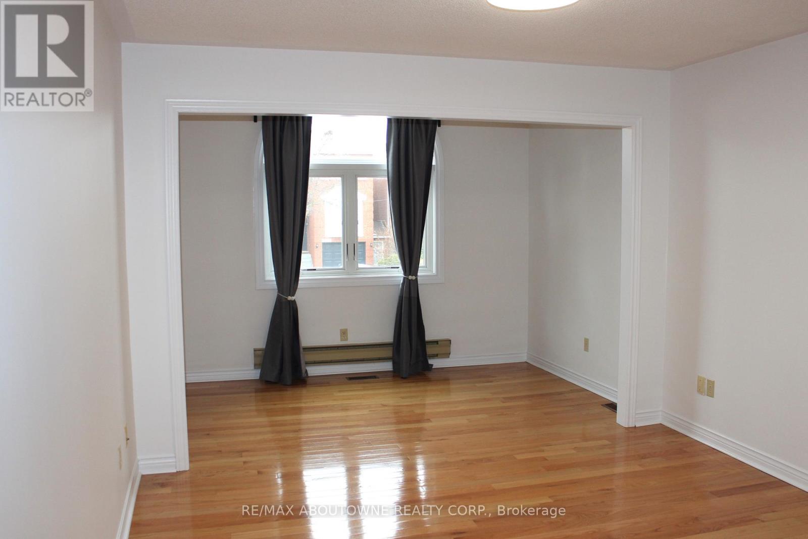 2033 Lumberman Lane, Oakville, Ontario L6M 2Z1 - Photo 13 - W12617104