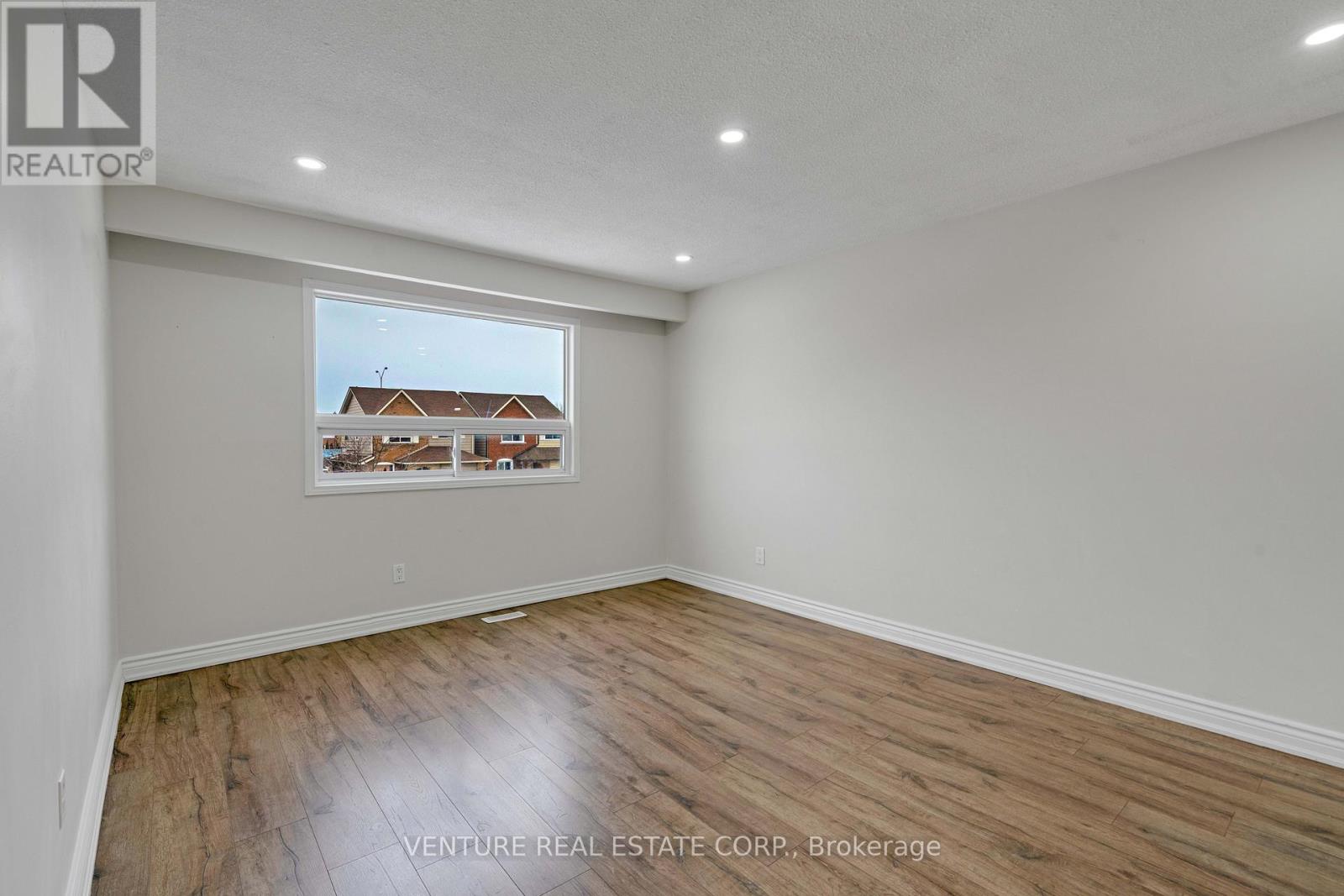 416 Hansen Road N, Brampton, Ontario L6V 3P7 - Photo 17 - W12617110