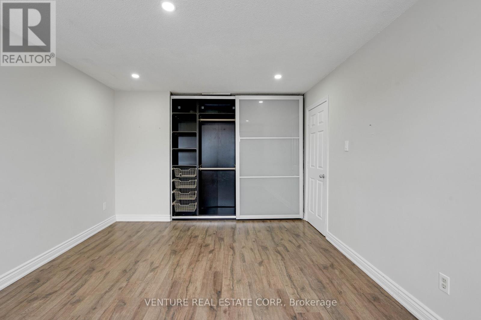 416 Hansen Road N, Brampton, Ontario L6V 3P7 - Photo 20 - W12617110