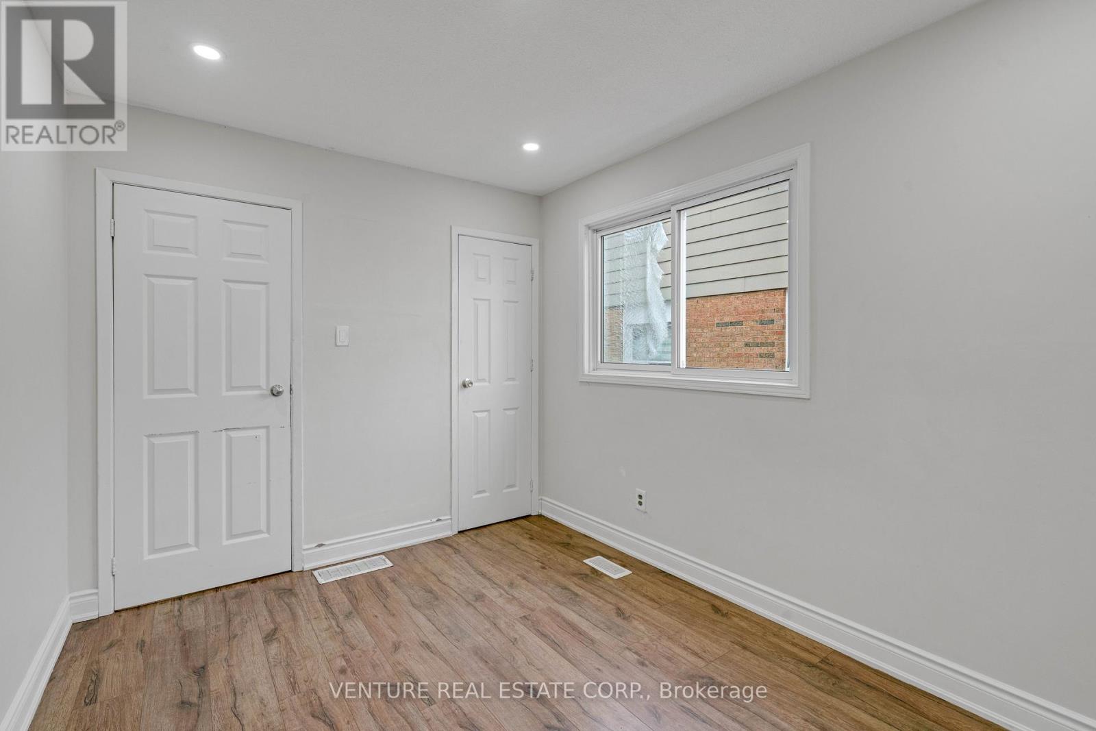 416 Hansen Road N, Brampton, Ontario L6V 3P7 - Photo 22 - W12617110