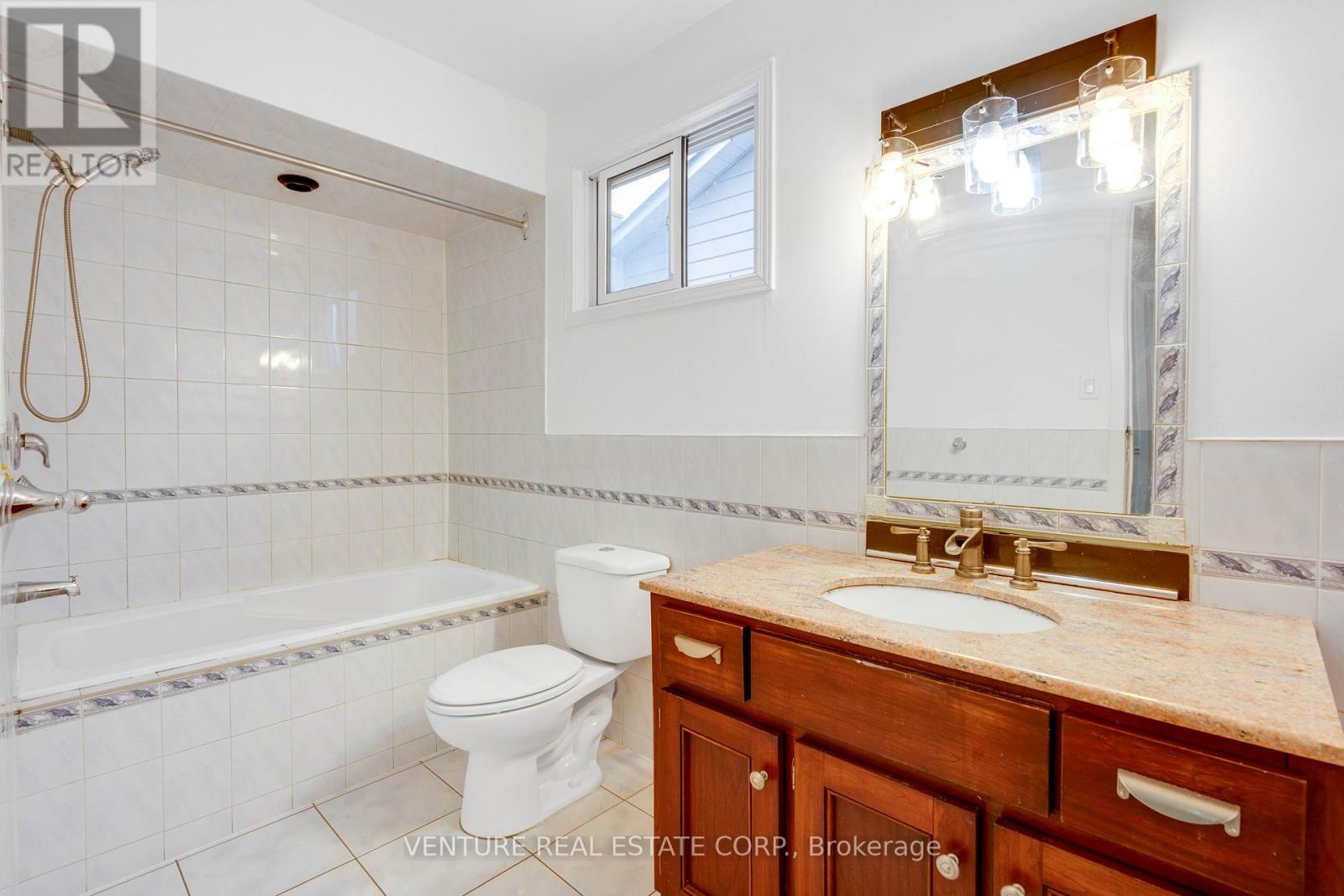 416 Hansen Road N, Brampton, Ontario L6V 3P7 - Photo 26 - W12617110