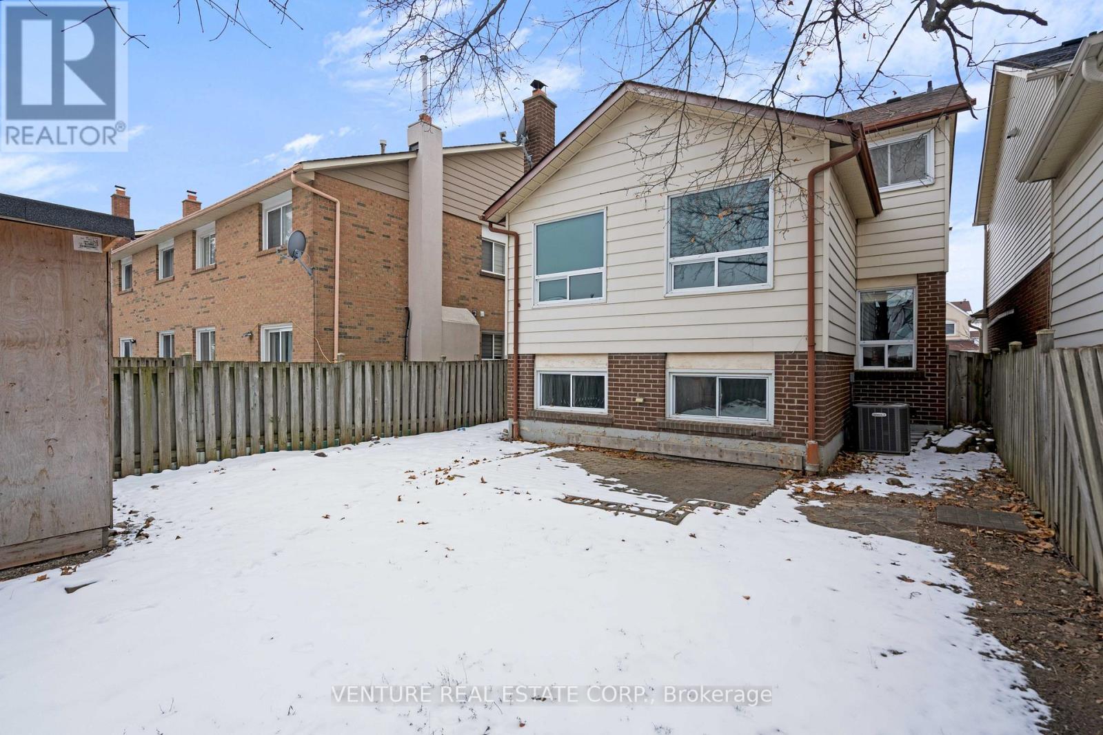 416 Hansen Road N, Brampton, Ontario L6V 3P7 - Photo 40 - W12617110