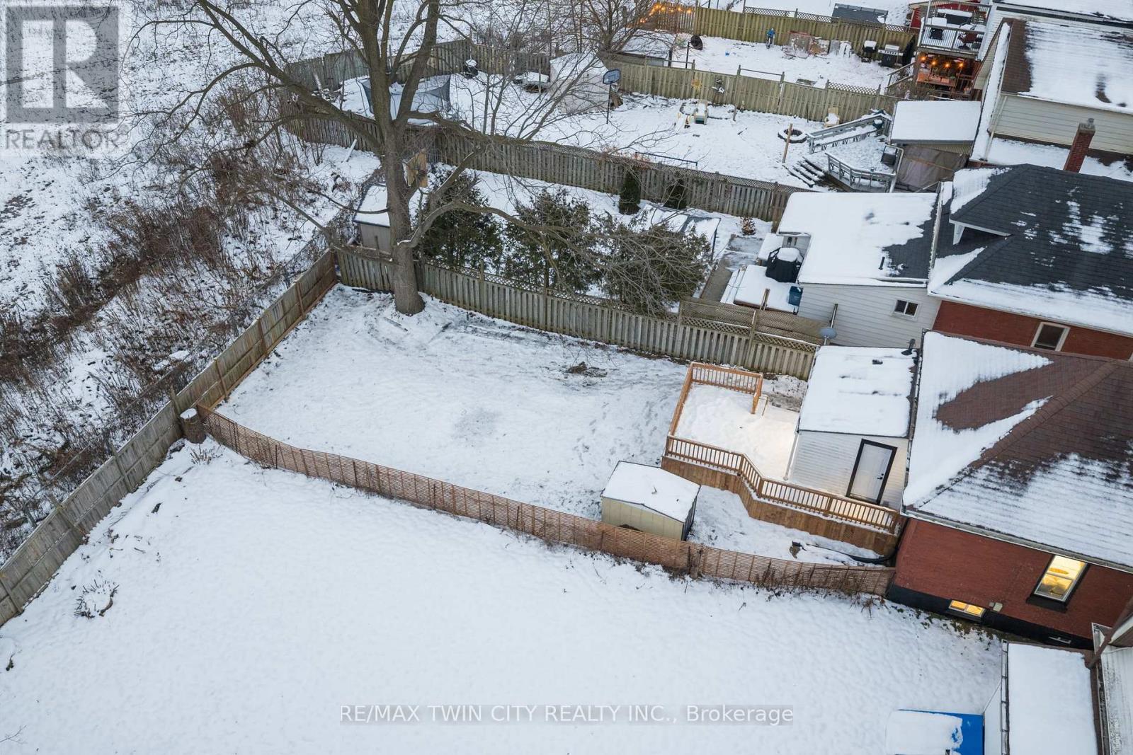 12 Carlyle Street, Brantford, Ontario  N3T 2C1 - Photo 21 - X12616952