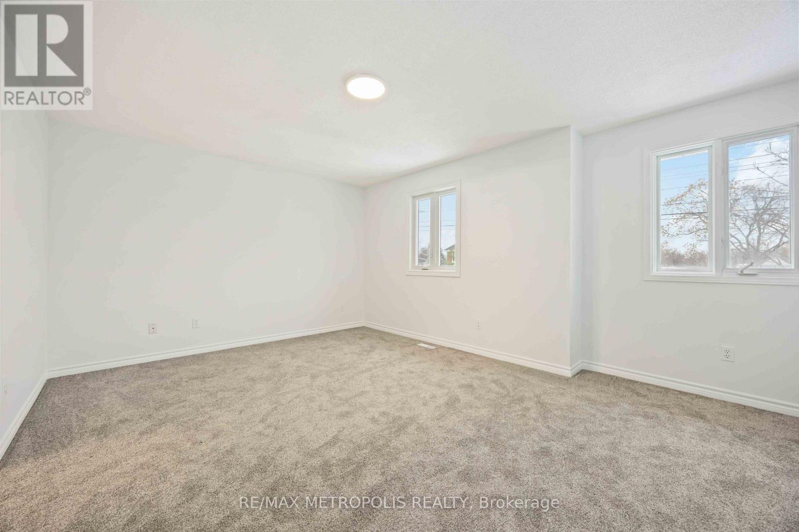 260-266 London Road, Sarnia, Ontario  N7T 4V8 - Photo 17 - X12616964