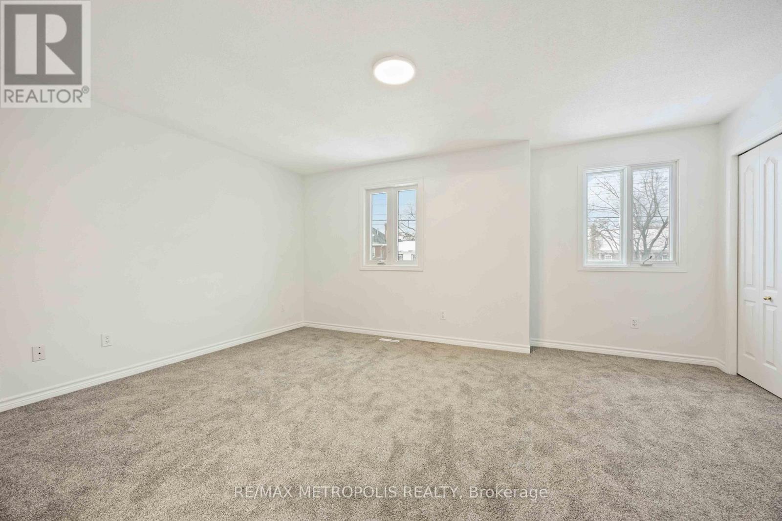 260-266 London Road, Sarnia, Ontario  N7T 4V8 - Photo 19 - X12616964