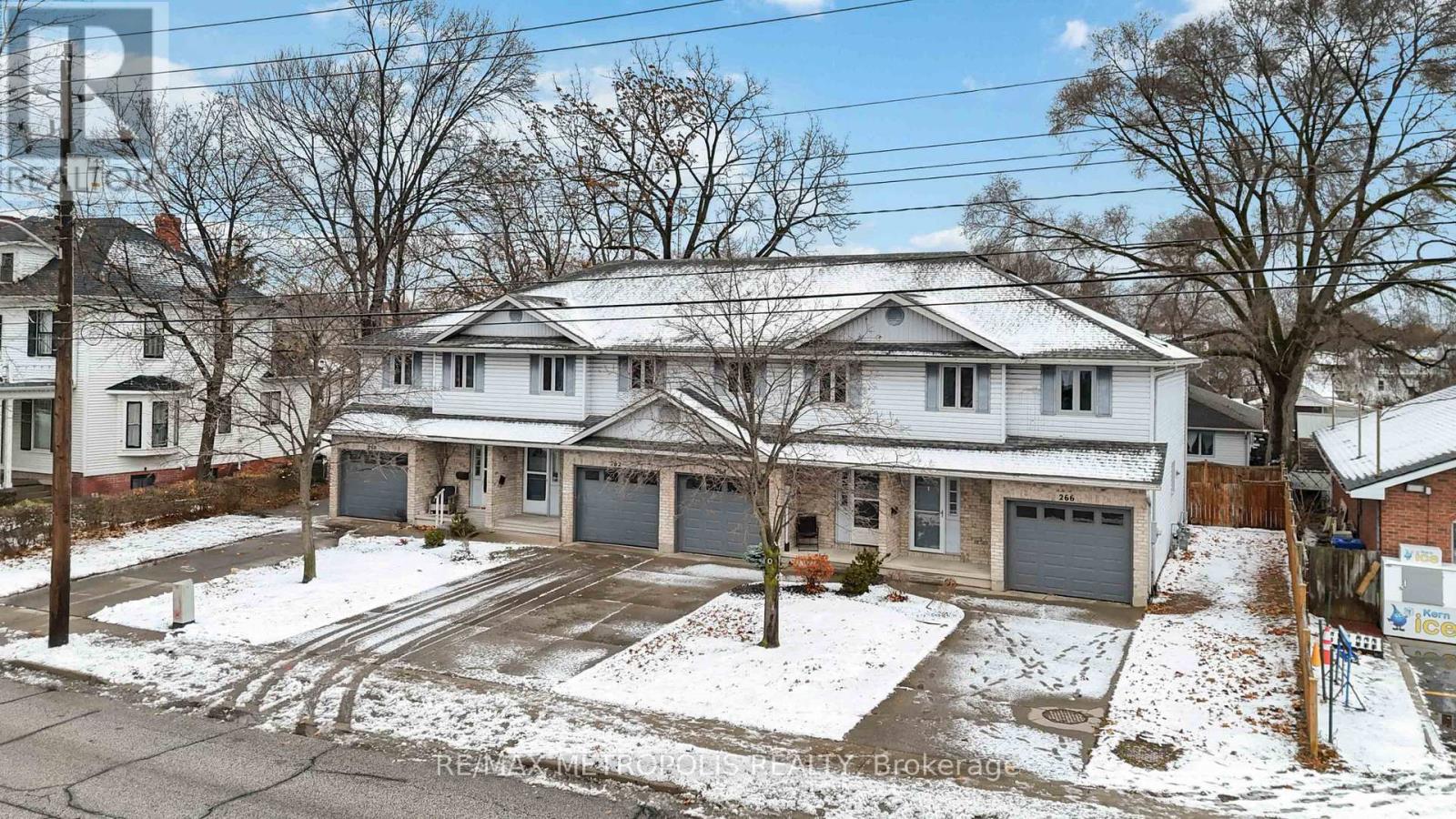 260-266 London Road, Sarnia, Ontario  N7T 4V8 - Photo 2 - X12616964