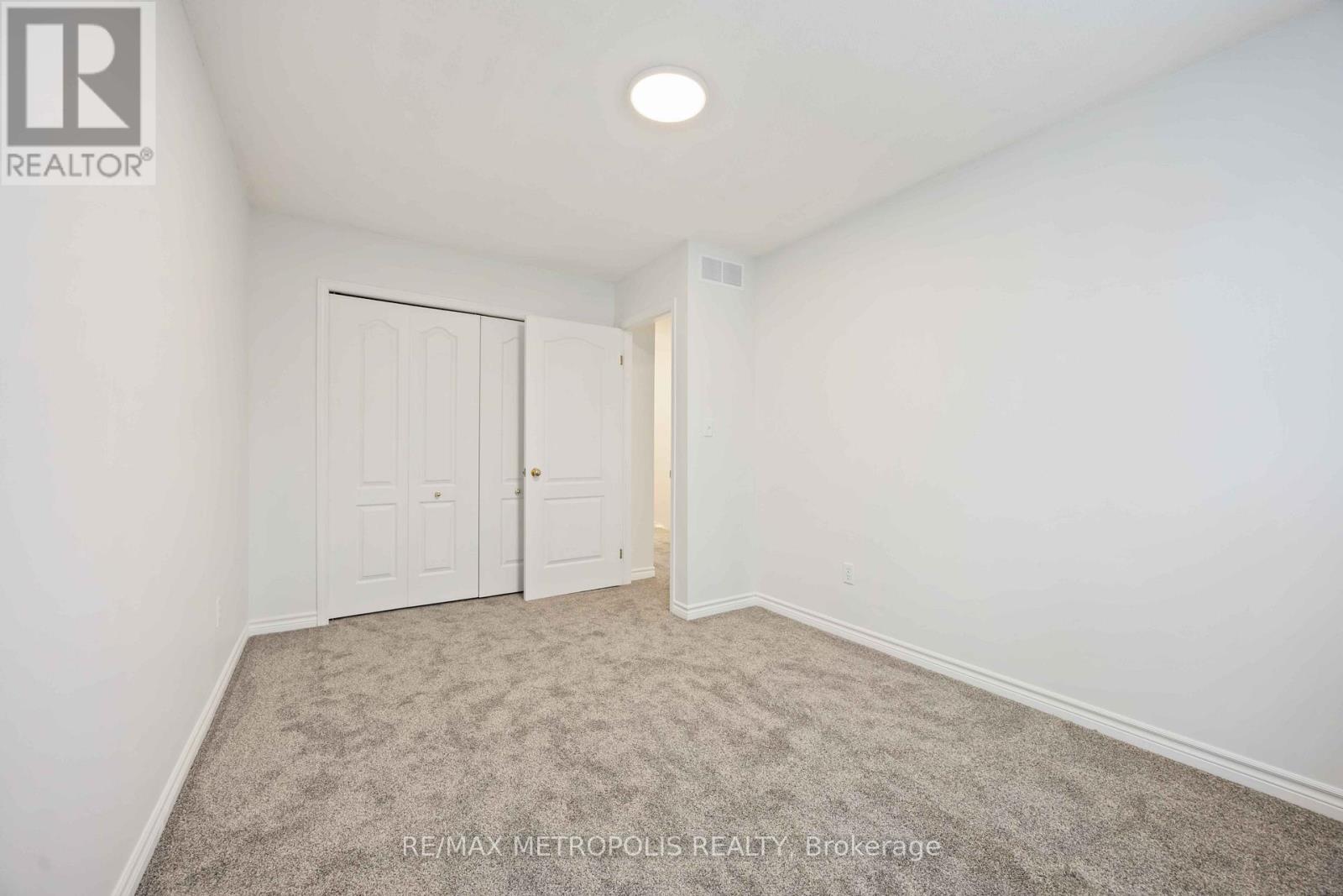 260-266 London Road, Sarnia, Ontario  N7T 4V8 - Photo 26 - X12616964