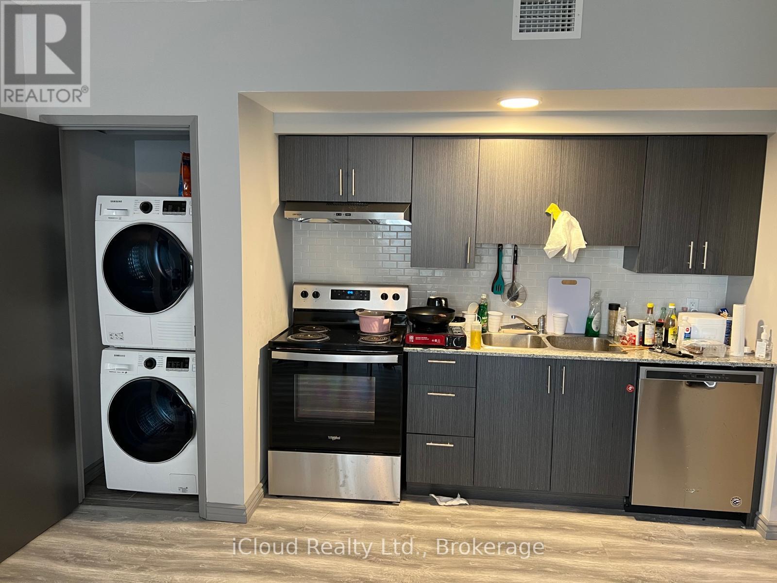 H401 - 275 Larch Street, Waterloo, Ontario  N2L 3R2 - Photo 5 - X12616974