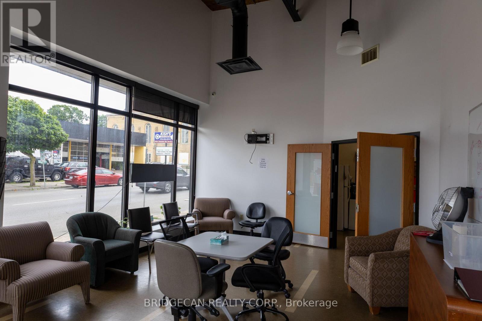 365 Colborne Street, Brantford, Ontario  N3S 3N2 - Photo 24 - X12617100