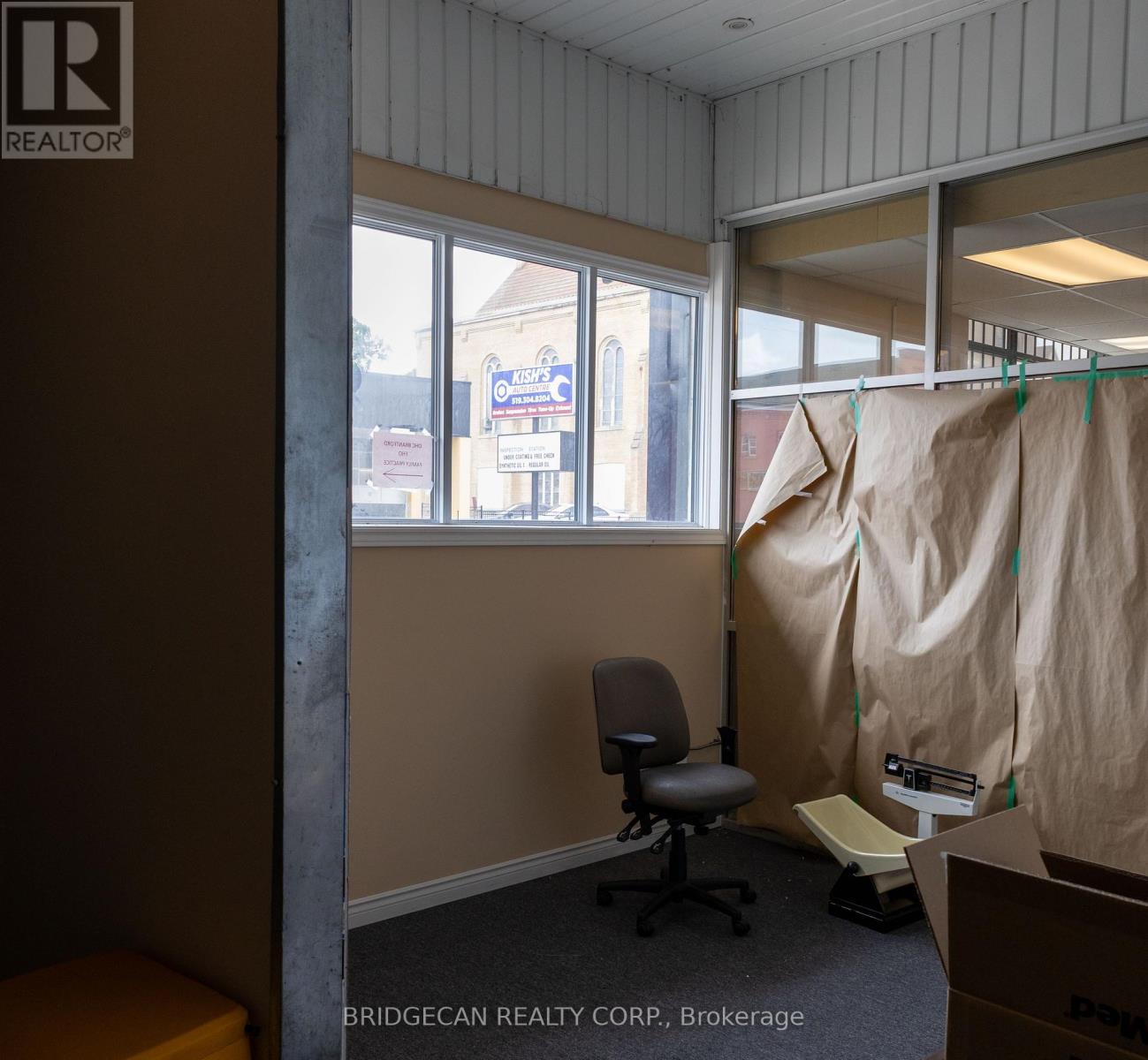 365 Colborne Street, Brantford, Ontario  N3S 3N2 - Photo 30 - X12617100