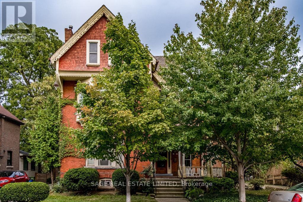 95-97 FAIRHOLT ROAD S, Hamilton, Ontario