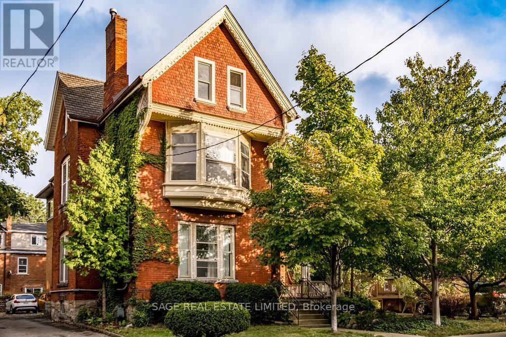 95-97 Fairholt Road S, Hamilton, Ontario  L8M 2T6 - Photo 2 - X12617108