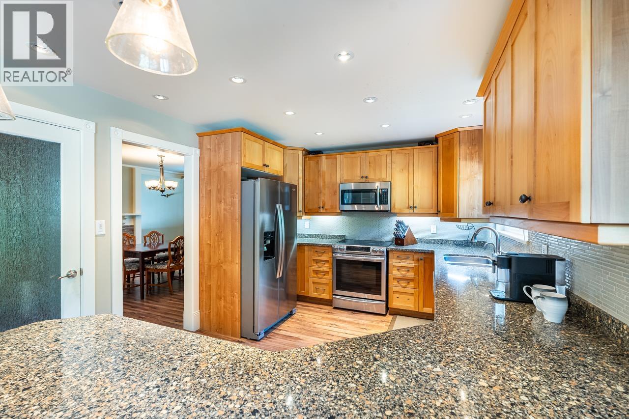 2419 Oranda Avenue, Coquitlam, British Columbia  V3K 3A5 - Photo 14 - R3058367