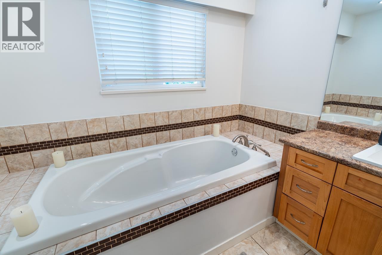 2419 Oranda Avenue, Coquitlam, British Columbia  V3K 3A5 - Photo 27 - R3058367