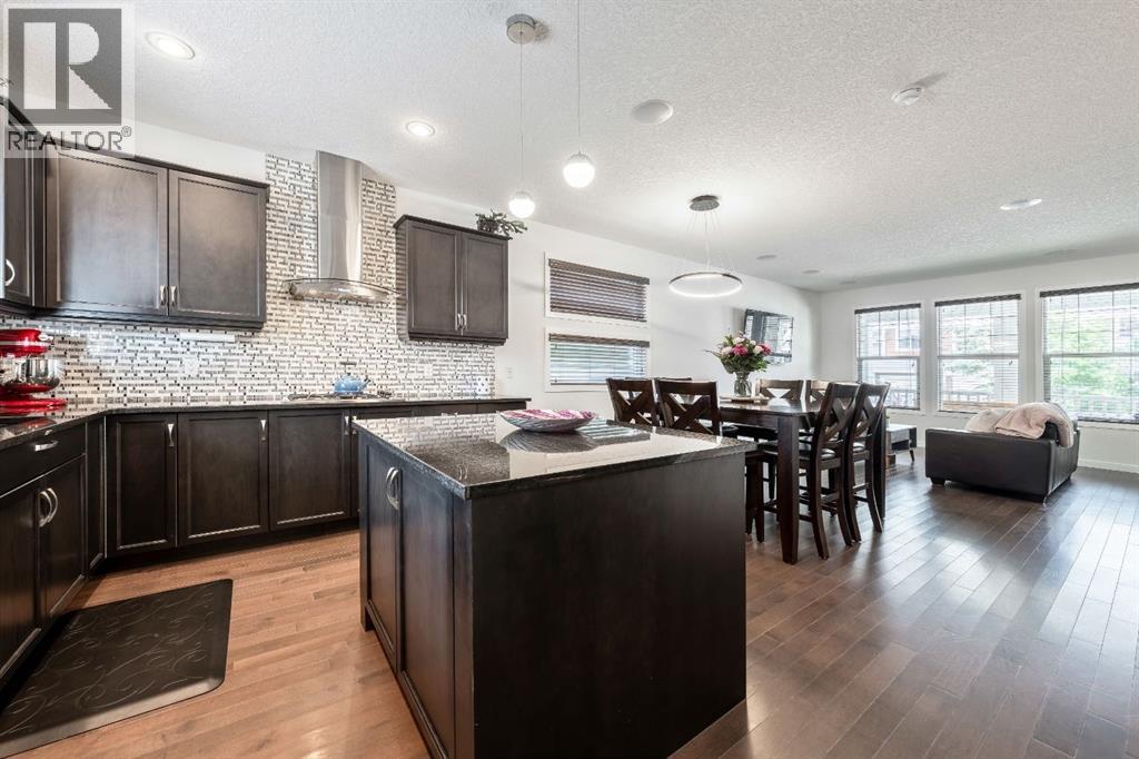 773 River Heights Crescent, Cochrane, Alberta  T4C 0S2 - Photo 2 - A2264865