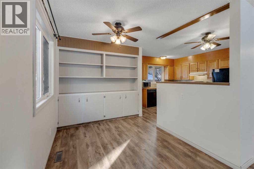 3335 Doverview Road Se, Calgary, Alberta  T2B 2A2 - Photo 7 - A2273853