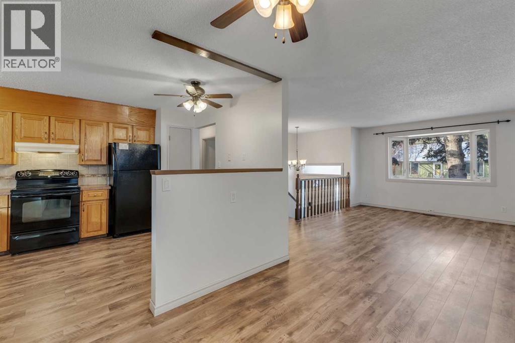 3335 Doverview Road Se, Calgary, Alberta  T2B 2A2 - Photo 8 - A2273853