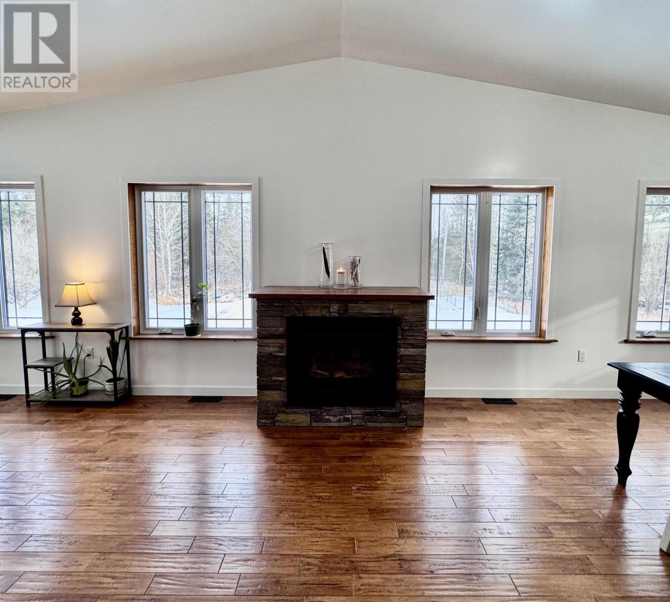 1026 Fire #211 Hwy 11, Atikokan, Ontario  P0T 1C0 - Photo 9 - TB253648