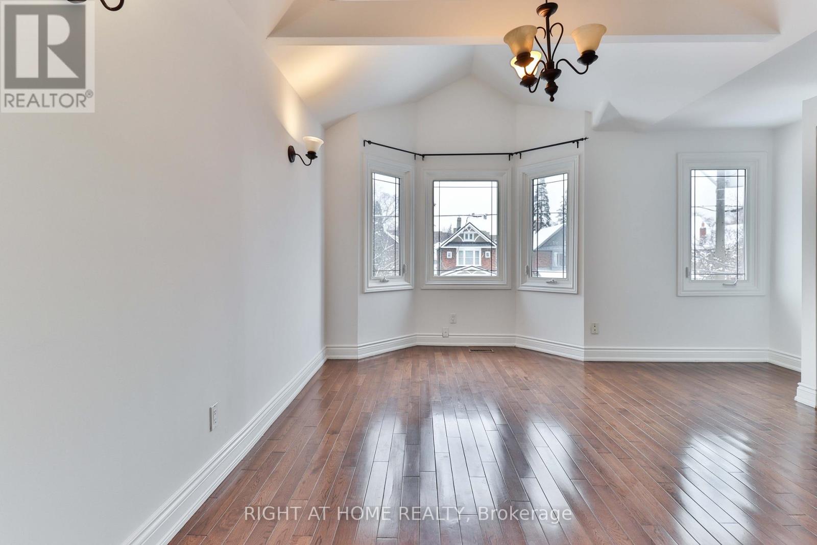 Main + Upper - 143 Gamble Avenue, Toronto, Ontario M4J 2P2 - Photo 18 - E12616982