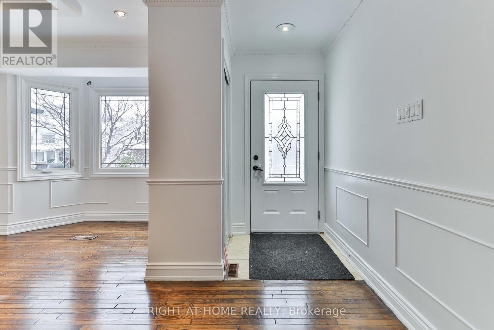 Main + Upper - 143 Gamble Avenue, Toronto, Ontario M4J 2P2 - Photo 3 - E12616982