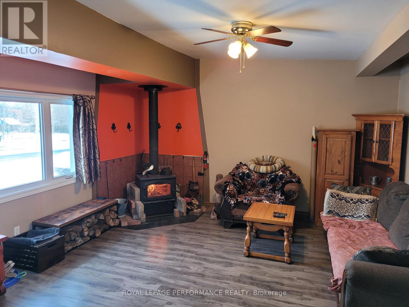 975 Queen Street, Champlain, Ontario K0B 1K0 - Photo 15 - X12435934