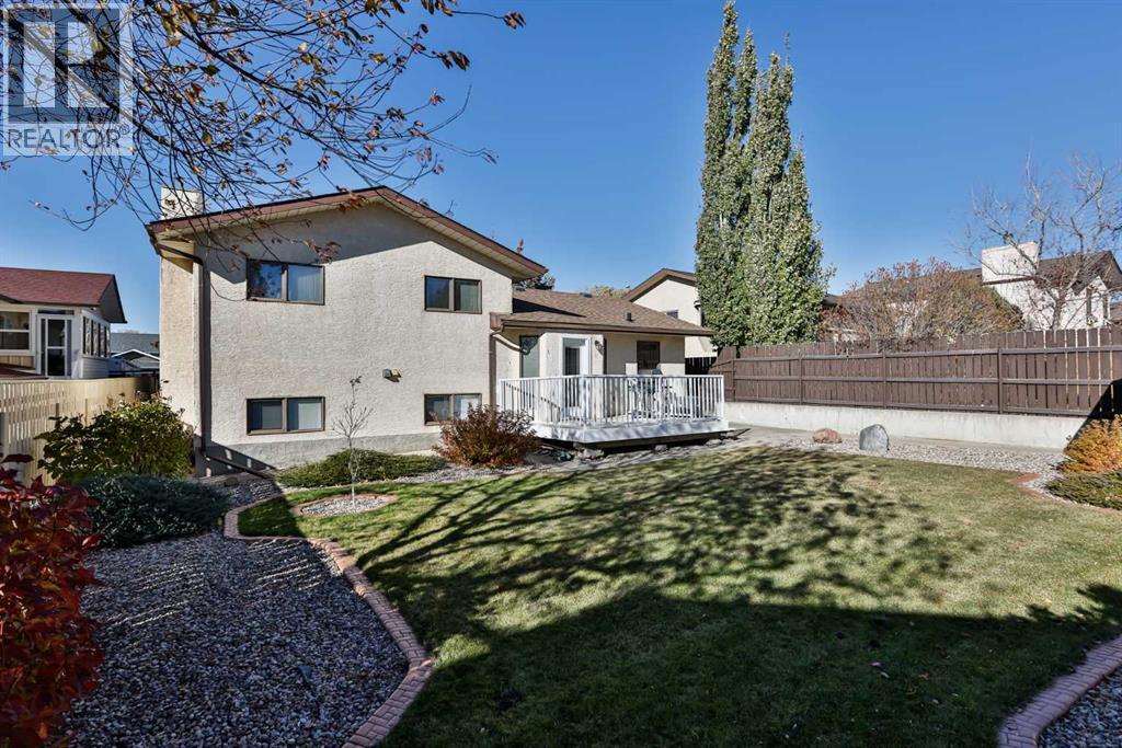 6 Mt Crandell Bay W, Lethbridge, Alberta  T1K 6L9 - Photo 25 - A2274784