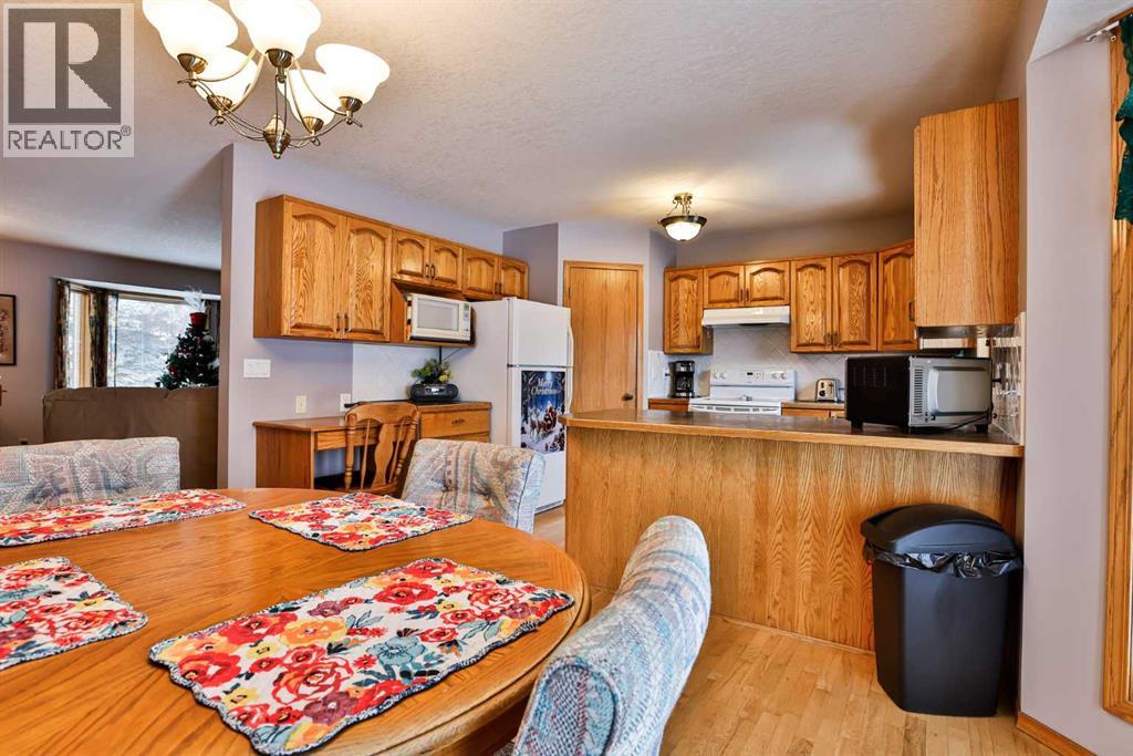 6 Mt Crandell Bay W, Lethbridge, Alberta  T1K 6L9 - Photo 6 - A2274784