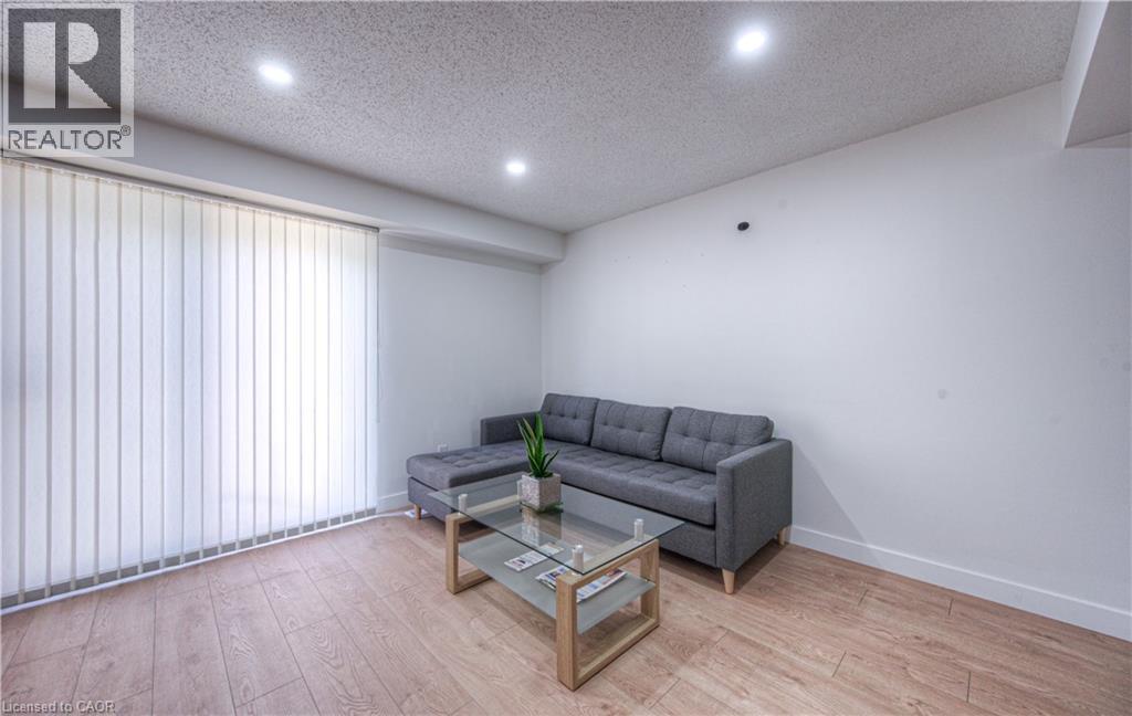 236 Bankside Drive, Kitchener, Ontario N2N 3E6 - Photo 6 - 40792821